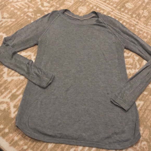 Lululemon sit in lotus sweater grey sz 8 - Picture 3 of 8